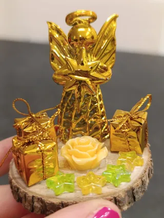 Segnaposto Angelo Dorato con Pacchi Regalo