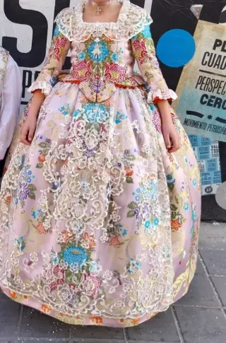 Traje de Fallera Rosa