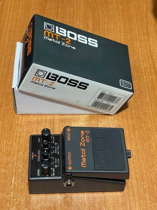 BOSS MT-2 Metal Zone Effetto distorsione chitarra