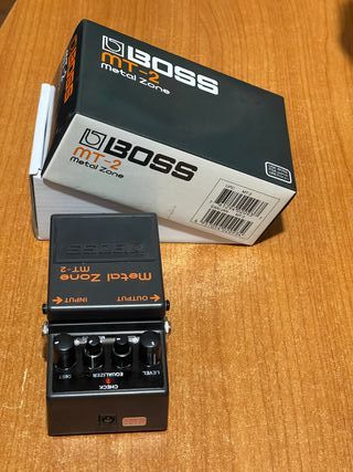 BOSS MT-2 Metal Zone Effetto distorsione chitarra