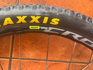Llantas Mavic Crossmax Elite 29”