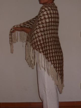 Chal de lana tejido