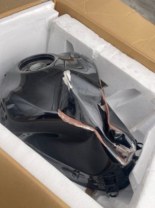 DEPÓSITO/TANQUE GASOLINA KAWASAK Z900 PARA REPARAR