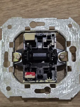 LOTE DE MECANISMOS SIMON.