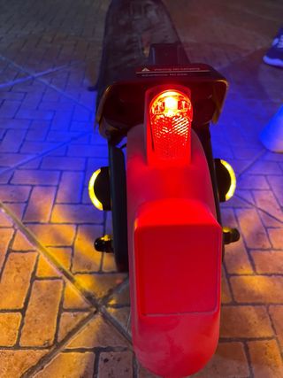 Patinete Eléctrico Red Bull Racing 10