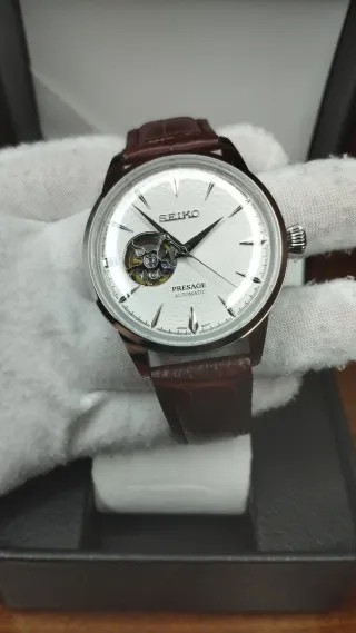 Reloj Seiko Mod Presage Blanco Marrón Open Heart