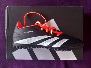 Adidas Predator - Nuevo con etiquetas - Talla 41 ⅔