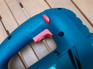 Sierra de calar Bosch GST 8000 E