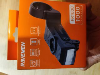 Luz frontal Ravemen FR1000