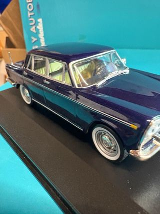 SEAT 1500 1963 Escala 1:43