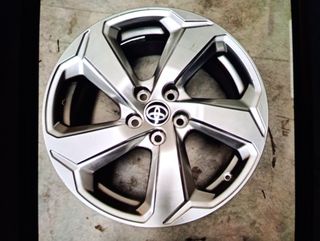 Toyota RAV4 llanta