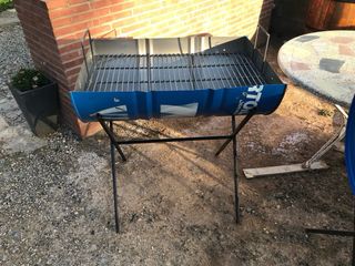 Barbacoa de barril con parrilla reforzada