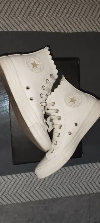 Converse Blancas Mujer con detalles en dorado  Tal