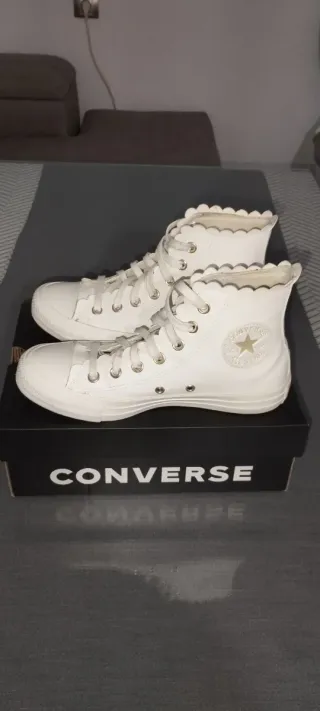 Converse Blancas Mujer con detalles en dorado  Tal