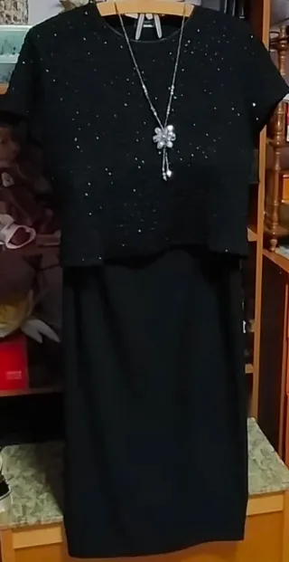 Conjunto fiesta negro con detalles brillante