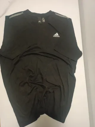 Camiseta Adidas Mangas Cortas  Negra Talla M