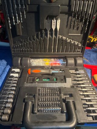 Maletín Black Decker de brocas y puntas