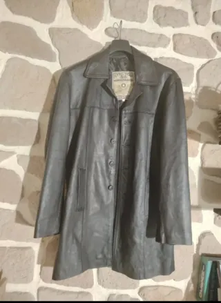 Giaccone in pelle nero