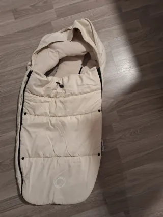 (1) Saco Capazo + (1)saco silla bebé Bugaboo Beige
