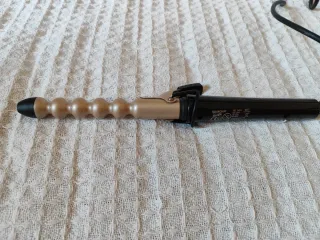 Rizador de pelo SilverCrest negro y dorado