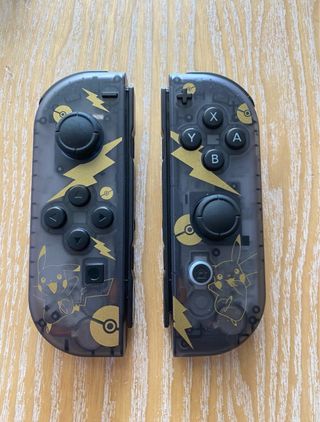Joycons Pikachu Nintendo Switch