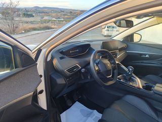 Peugeot 3008 Blue HDi 130 Allure Pack