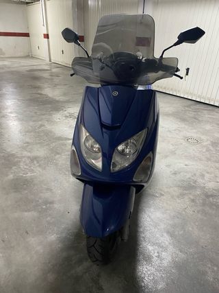 Yamaha Majesty 125 Azul