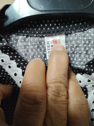 Conjunto Falda y Blusa Baserri hombro 42 falda 86