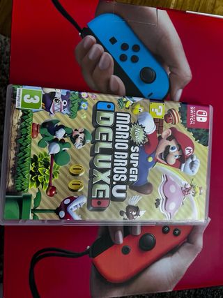 Nintendo Switch + Super Mario Bros Deluxe