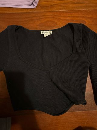 Tops manga larga negro y lila