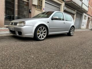 Volkswagen Golf 2003