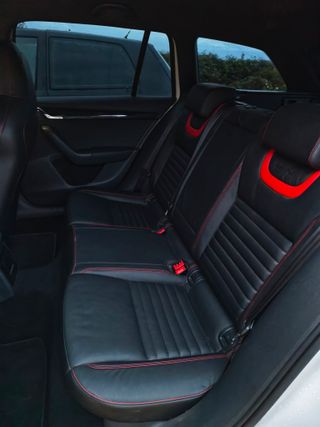 Skoda Octavia Combi RS 220cv