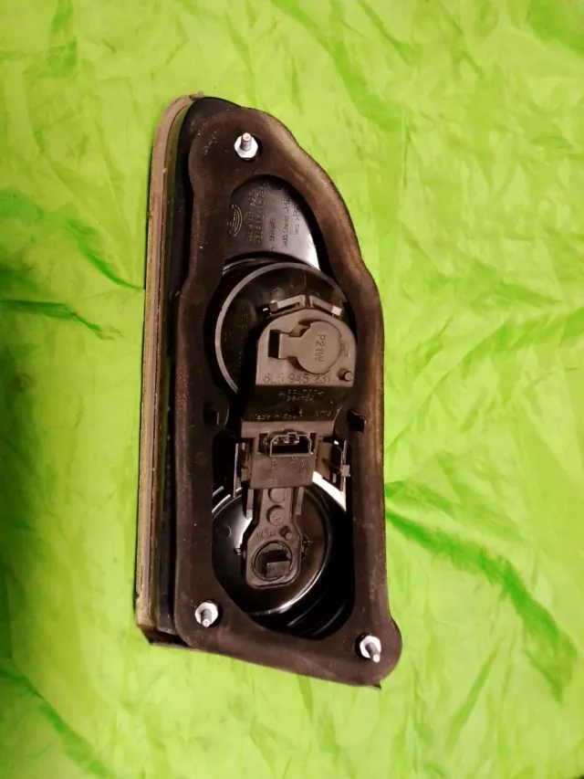 Piloto trasero izquierdo Seat Ibiza