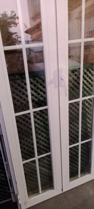 Puerta doble aluminio con cristal