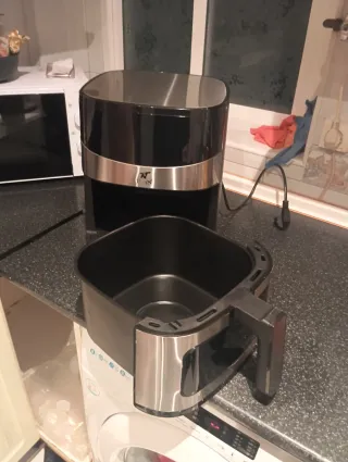 Freidora de aire casi nueva