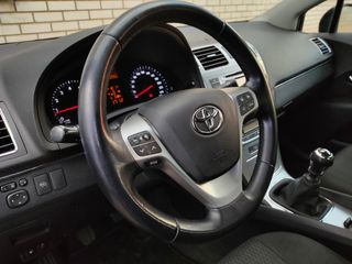 Toyota Avensis 1.8 VVT-I Advance ¡¡101.610km¡¡