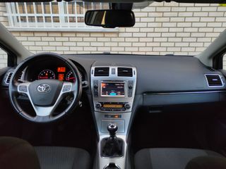 Toyota Avensis 1.8 VVT-I Advance ¡¡101.610km¡¡