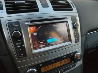 Toyota Avensis 1.8 VVT-I Advance ¡¡101.610km¡¡