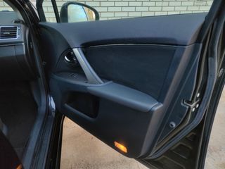 Toyota Avensis 1.8 VVT-I Advance ¡¡101.610km¡¡