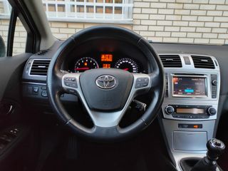 Toyota Avensis 1.8 VVT-I Advance ¡¡101.610km¡¡