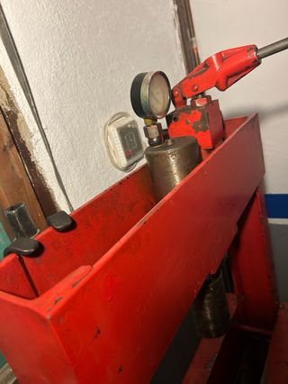 Prensa Hidráulica 20 Toneladas el manómetro falla