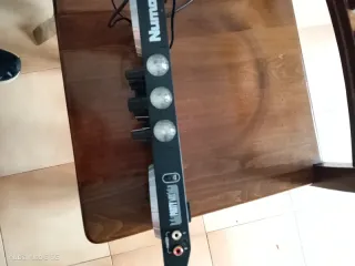 Numark Party Mix DJ Controller