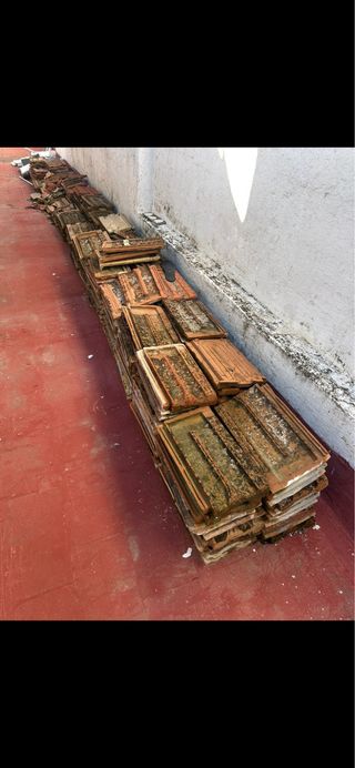 Tejas antiguas de barro