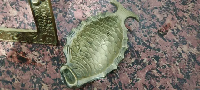 Lote de bronzes: porta-fotos e mais