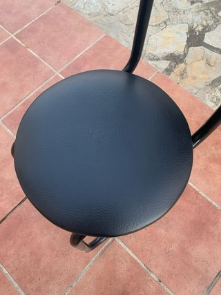 Silla galán de noche. Perchero.