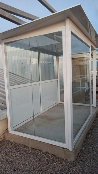 Montador de cristales y carpintería de aluminio