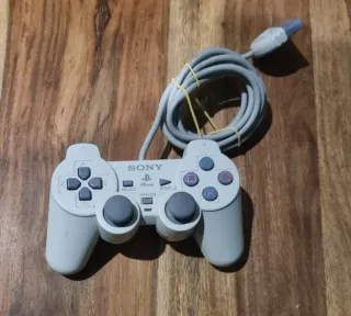 Vendo PlayStation 1 originale Sony modello SCPH-70