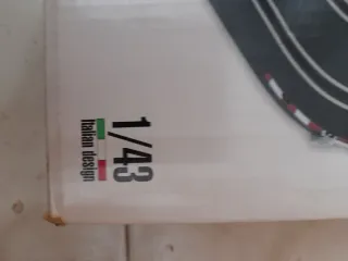 Circuito Coches Eléctricos Mondo con 6 Coches