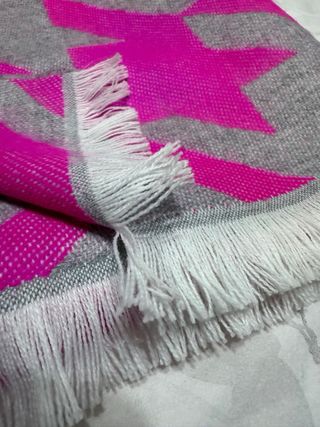 Bufanda Houndstooth Rosa y Gris