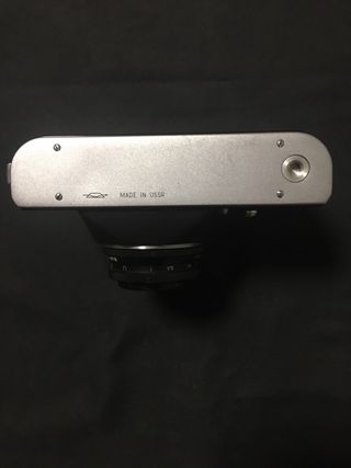 Cámara Zenit Revueflex E con objetivo Industar 50